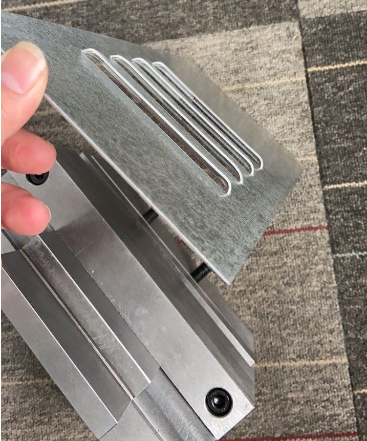 Custom Louver Punch Die for Press Brake &mdash; 42CrMo Matched Punch & Die Set